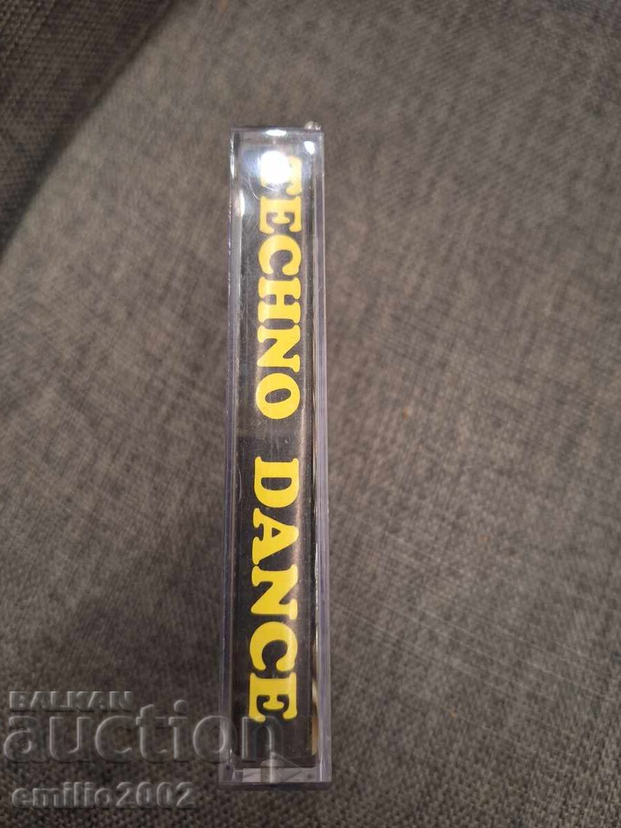 Casetă audio - Techno dance 94 cu preț € 1.49 | 2.91 BGN