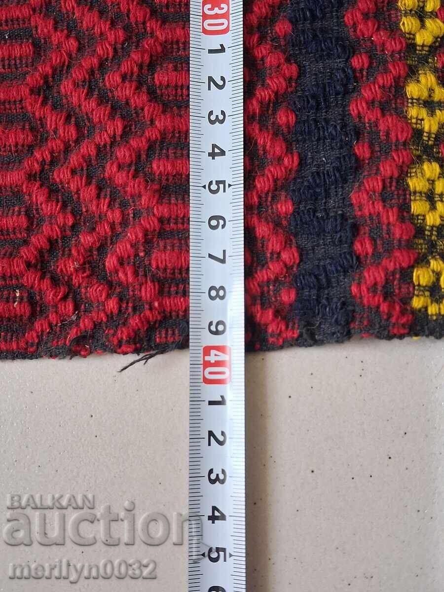 Livrarea Broderie pentru fata de perna pentru costum