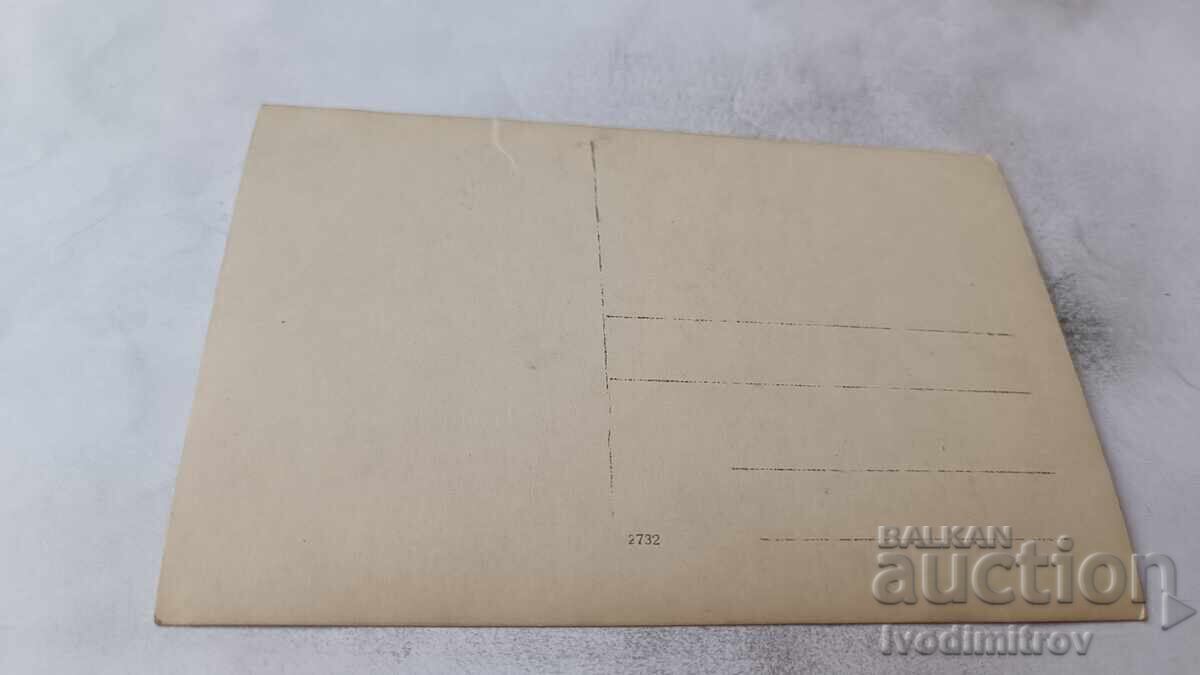 Φωτογραφία αξιωματικοί άνδρας και γυναίκα που πίνουν στο τραπέζι με τιμή € 1.18 | 2.31 BGN