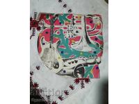 I am listing over 100 vinyl records. Super low price. ENDING AUCTION