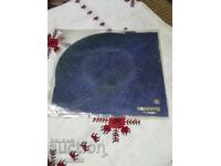 Pun în vânzare peste 100 de discuri de vinil. Preț super mic. OPRESC LICITAȚIA