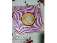 Pun în vânzare peste 100 de discuri de vinil. Preț super mic. OPRESC LICITAȚIA