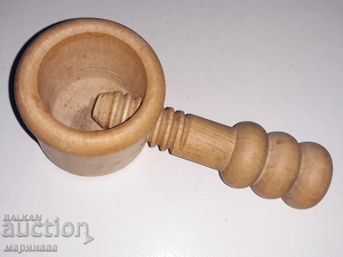 Livrarea SPĂRGĂTOR DE NUCI. LEMN