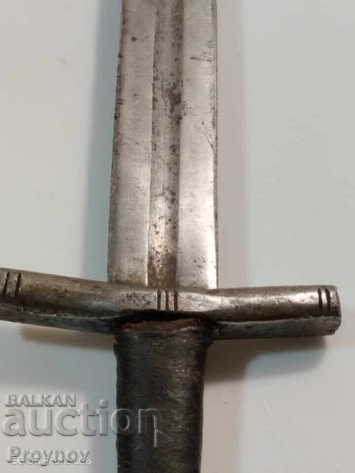 Masivă replică a unei săbii medievale - 5