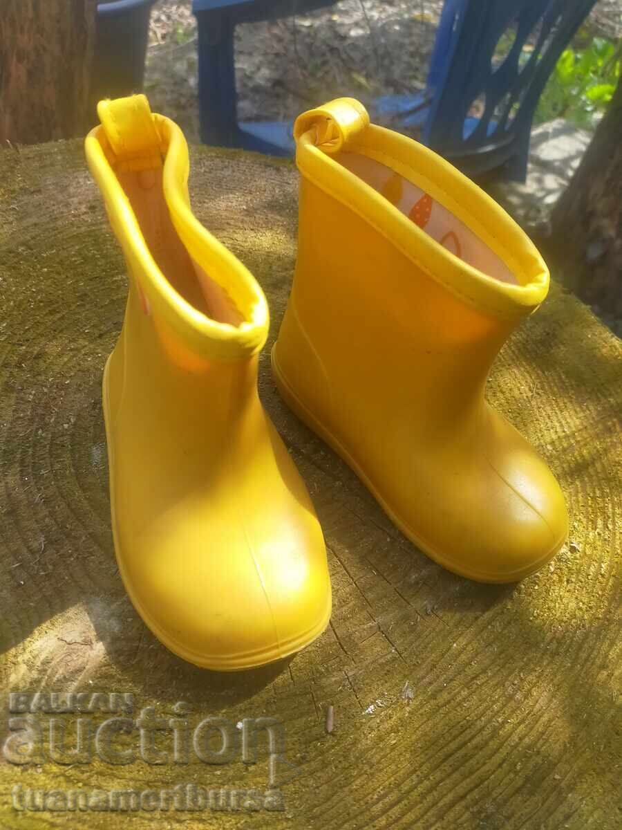 yellow boots