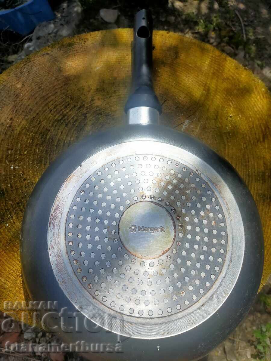 Delivery of frying pan
