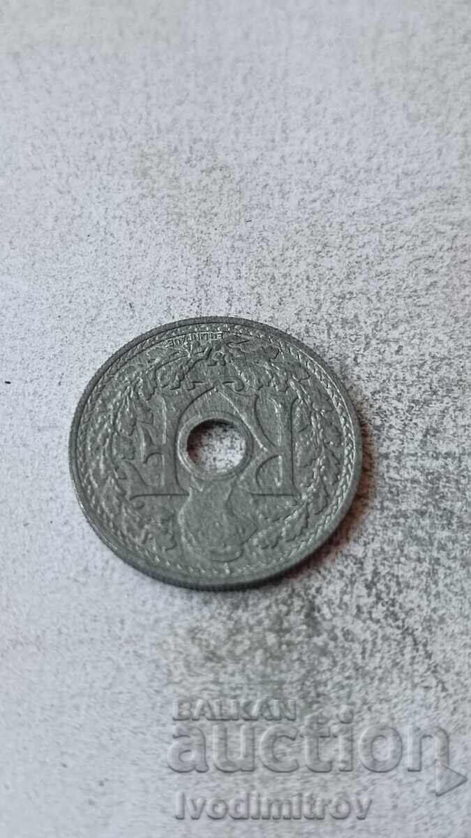 Franța 20 centime 1946 cu preț € 18.46 | 36.10 BGN