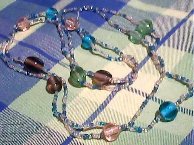 Livrarea 2 buc coliere vechi din mărgele Murano și pietre naturale