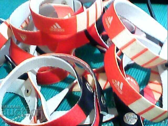 Λοτ αθλητικά Adidas βραχιόλια υφάσματα