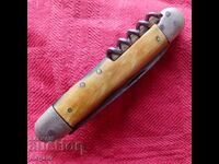 Cuțit din secolul al XIX-lea cu plăsele din corn