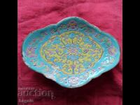 Porțelan chinezesc antic