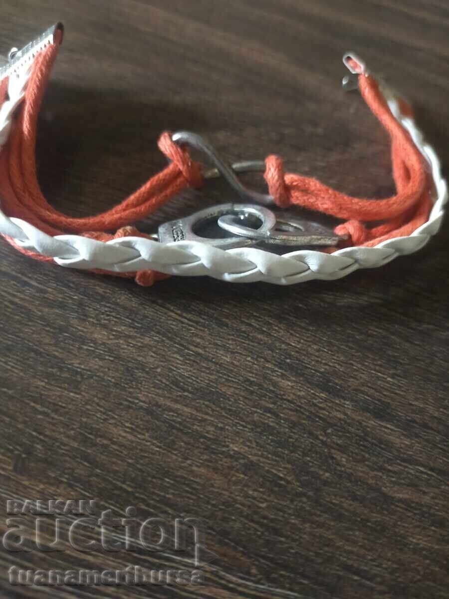 Доставка на гривна