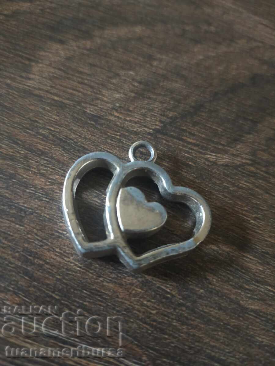 Licitație accesoriu pentru bijuterii