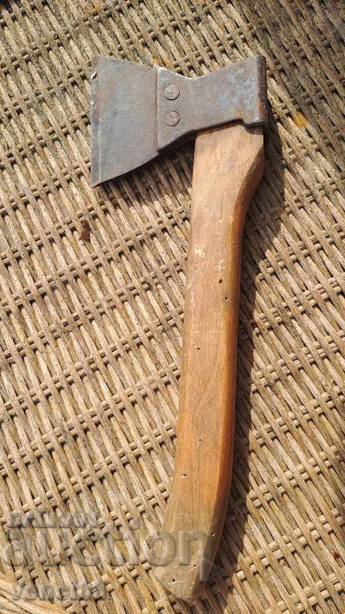 Руска брадвичка Руска брадвичка