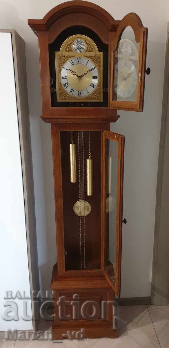 Licitație Ceas vechi de podea