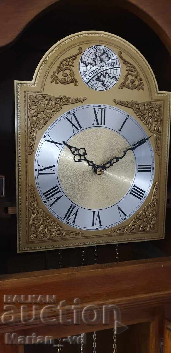 Livrarea Ceas vechi de podea