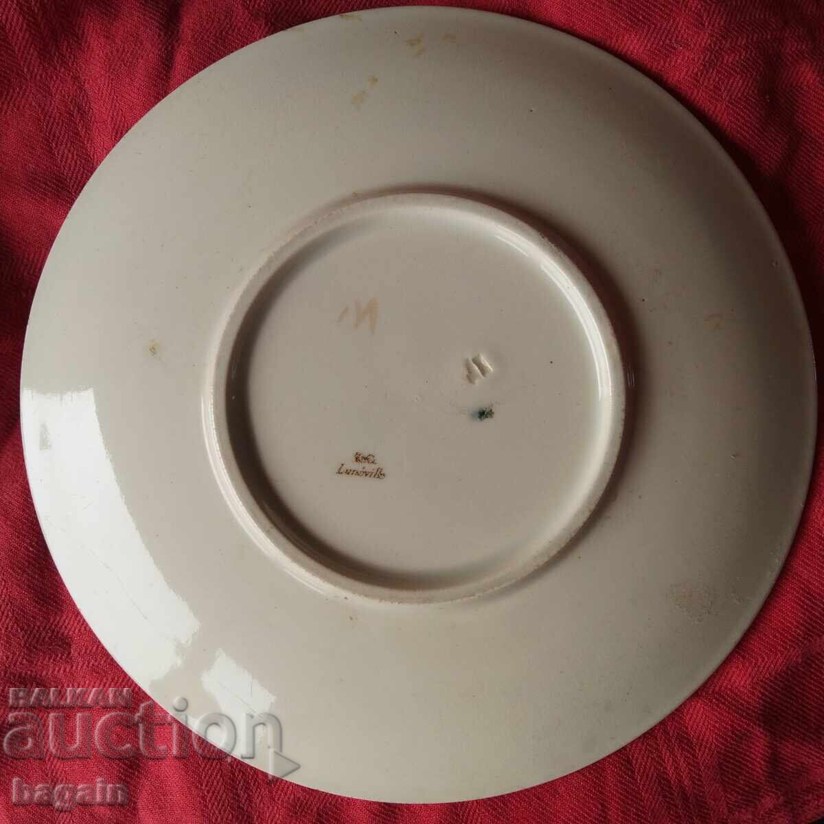 Licitație Franța și Rusia. Farfurie unică