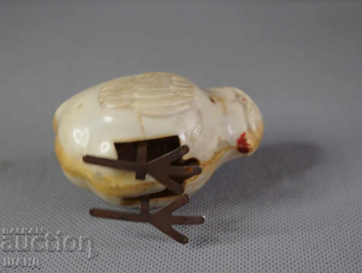 Livrarea Jucărie mecanică veche din plastic, figurină pui