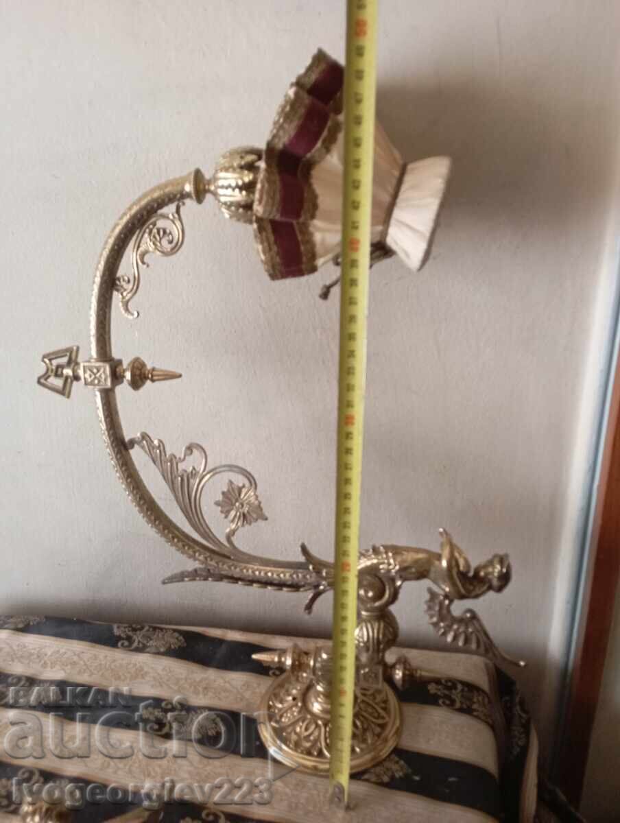 Доставка на Чифт барокови аплици за стена