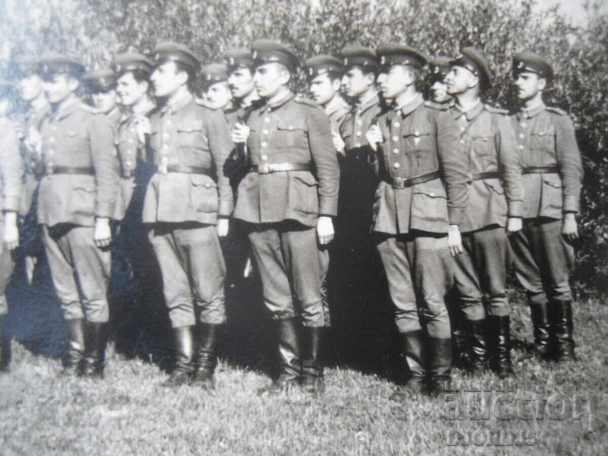 Licitație Fotografie veche, La școala MVO, 1949