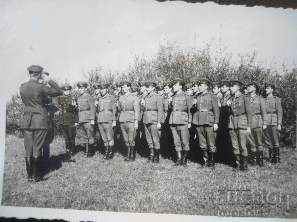 Fotografie veche, La școala MVO, 1949