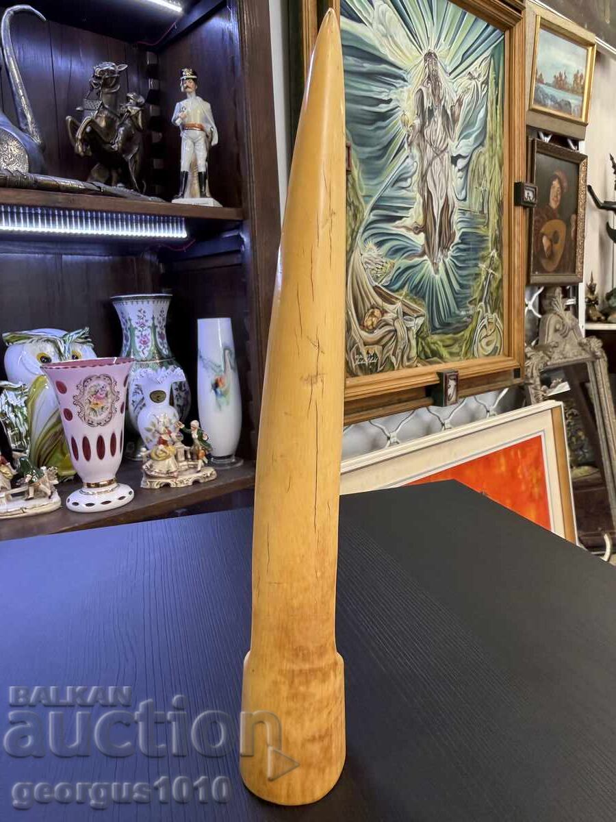 Ръчноизработена фигура от кост №8104 с цена € 170.00 | 332.49 лв.