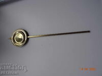 ΕΚΚΡΕΜΟ ΓΙΑ ΡΟΛΟΙ ΤΟΙΧΟΥ