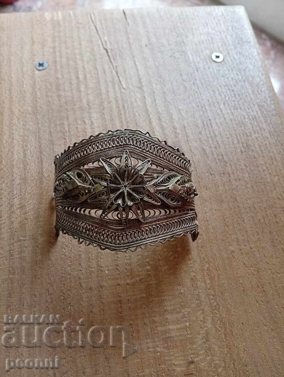 Brățară etnografică