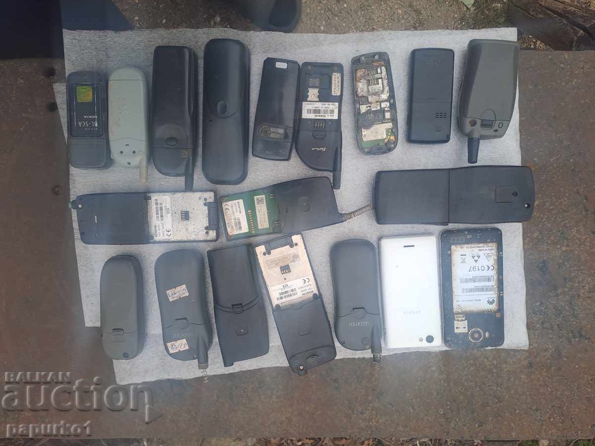 Livrarea BZC DEȘEURI ELECTRONICE TELEFOANE 19 BUCĂȚI