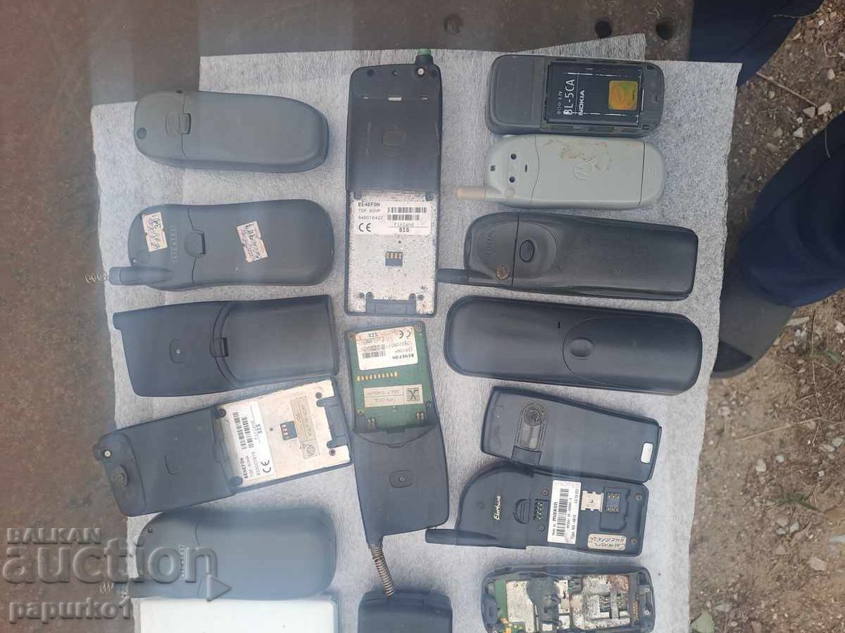 BZC DEȘEURI ELECTRONICE TELEFOANE 19 BUCĂȚI - 6