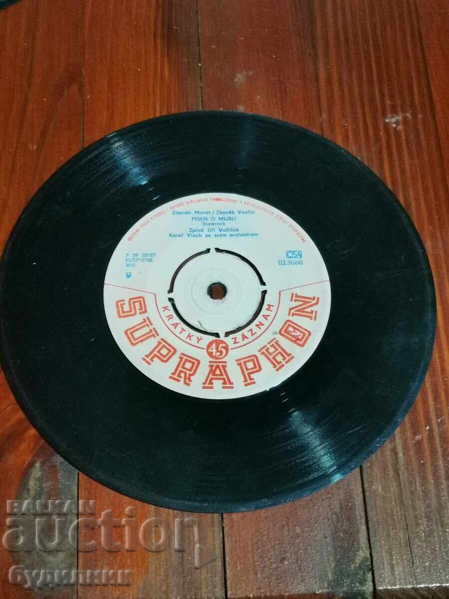 I am listing over 100 vinyl records. Super low price. ENDING AUCTION