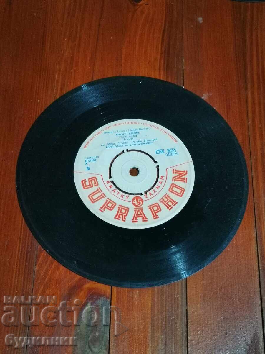 Pun în vânzare peste 100 de discuri de vinil. Preț super mic. OPRESC LICITAȚIA