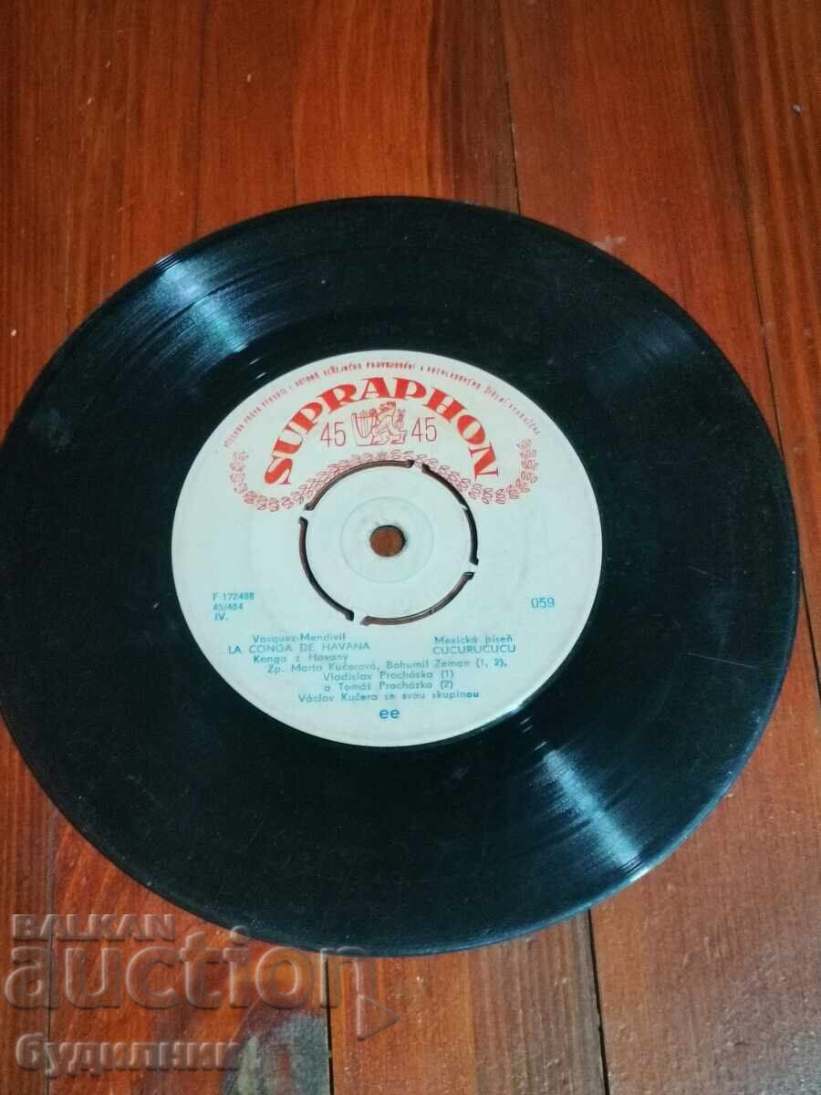 Pun în vânzare peste 100 de discuri de vinil. Preț super mic. OPRESC LICITAȚIA