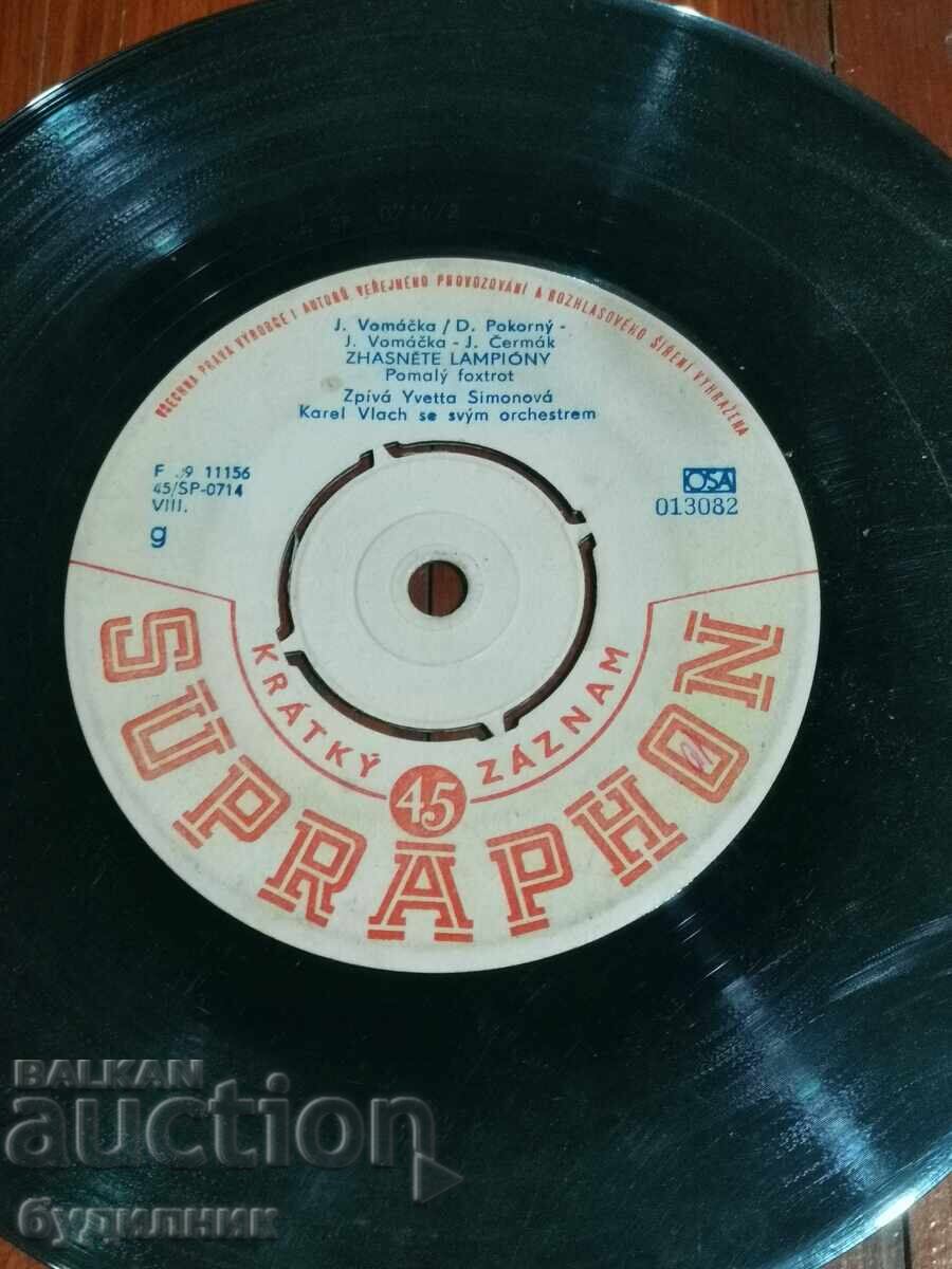 Licitație Pun în vânzare peste 100 de discuri de vinil. Preț super mic. OPRESC LICITAȚIA