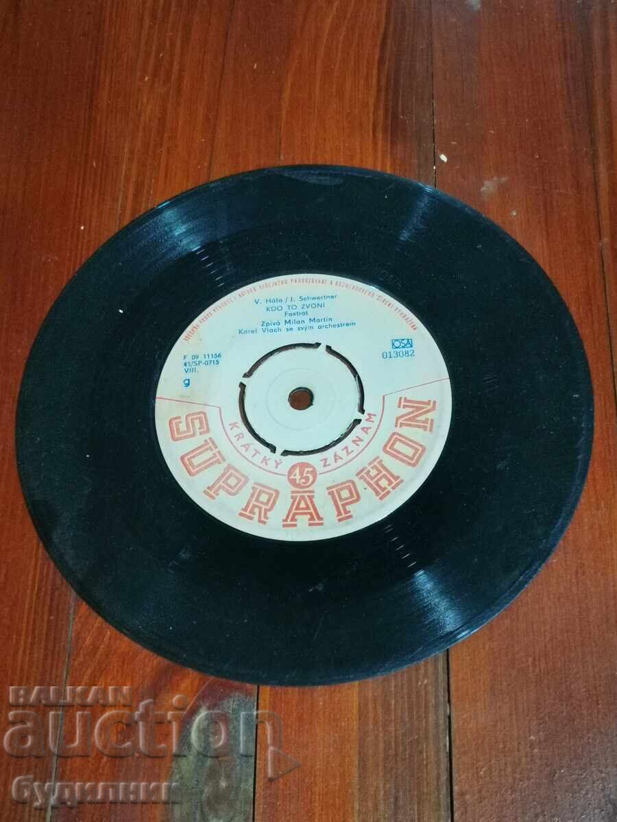 Pun în vânzare peste 100 de discuri de vinil. Preț super mic. OPRESC LICITAȚIA