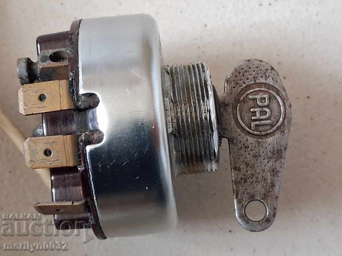 Контактен ключ от товарен автомобил Чехословакия - 5