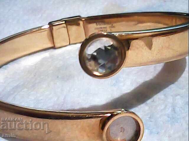 Auction  Beautiful gold-plated Melano bracelet