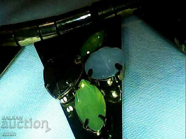 όμορφο κολιέ για να φορεθεί με κρύσταλλα με τιμή € 5.00 | 9.78 BGN