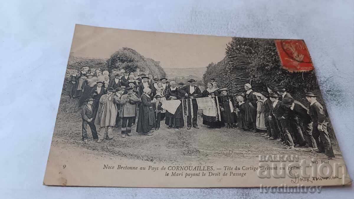 П К Cornouailles Tete du Cortege arrivant au Festin le Mary