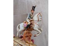 Πορσελάνινο ειδώλιο