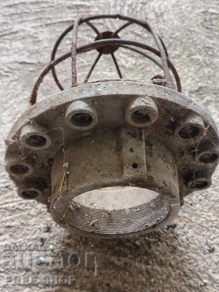 Licitație O lampă veche