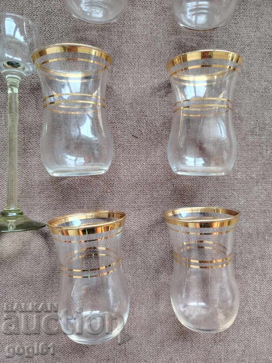 Παράδοση Πολλά γυάλινα σκεύη