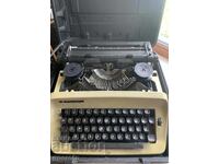 Ρετρό ιαπωνική γραφομηχανή Chevron με πληκτρολόγιο-Κυριλλικά