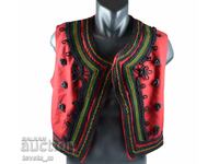 Tradițională vestă bărbătească, decorată cu găitane, port popular