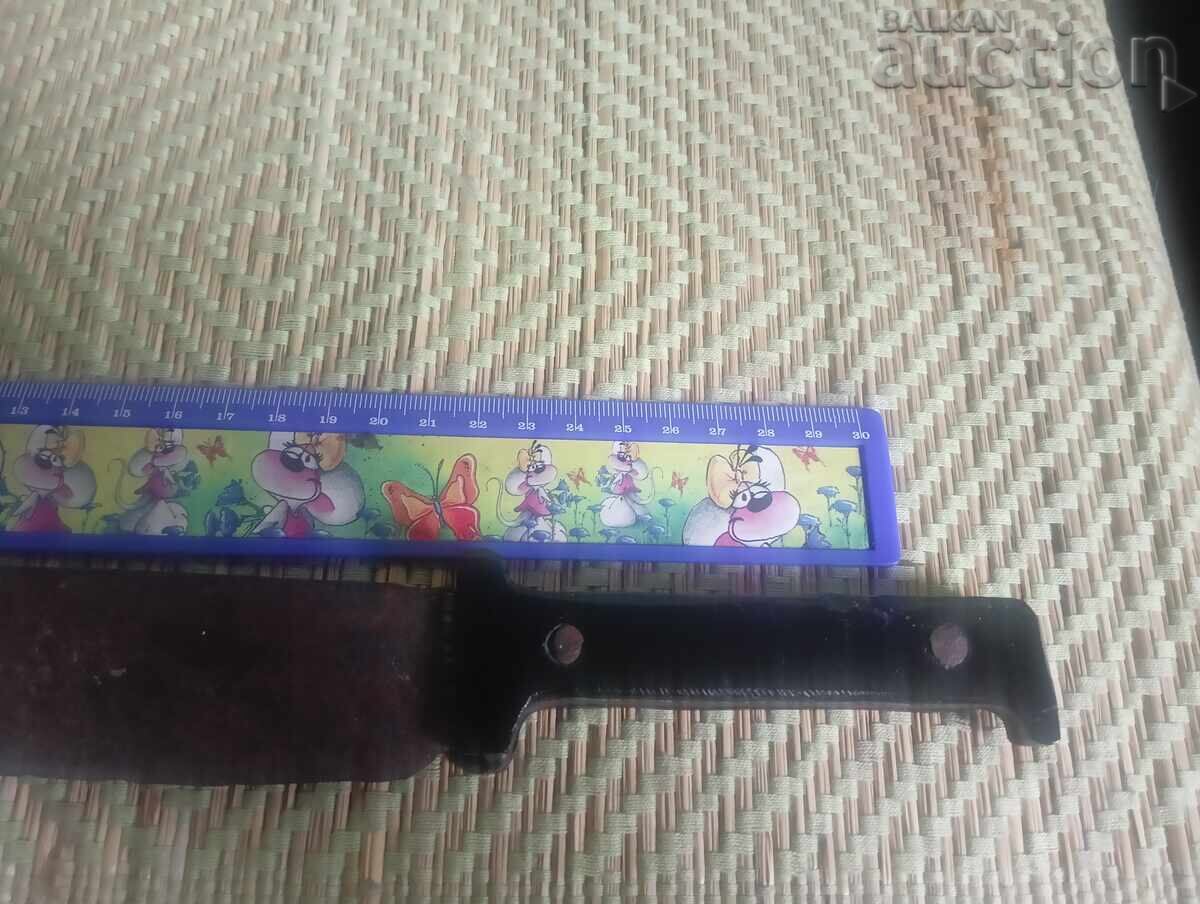 Auction  Massive old knife for restoration – Solid steel