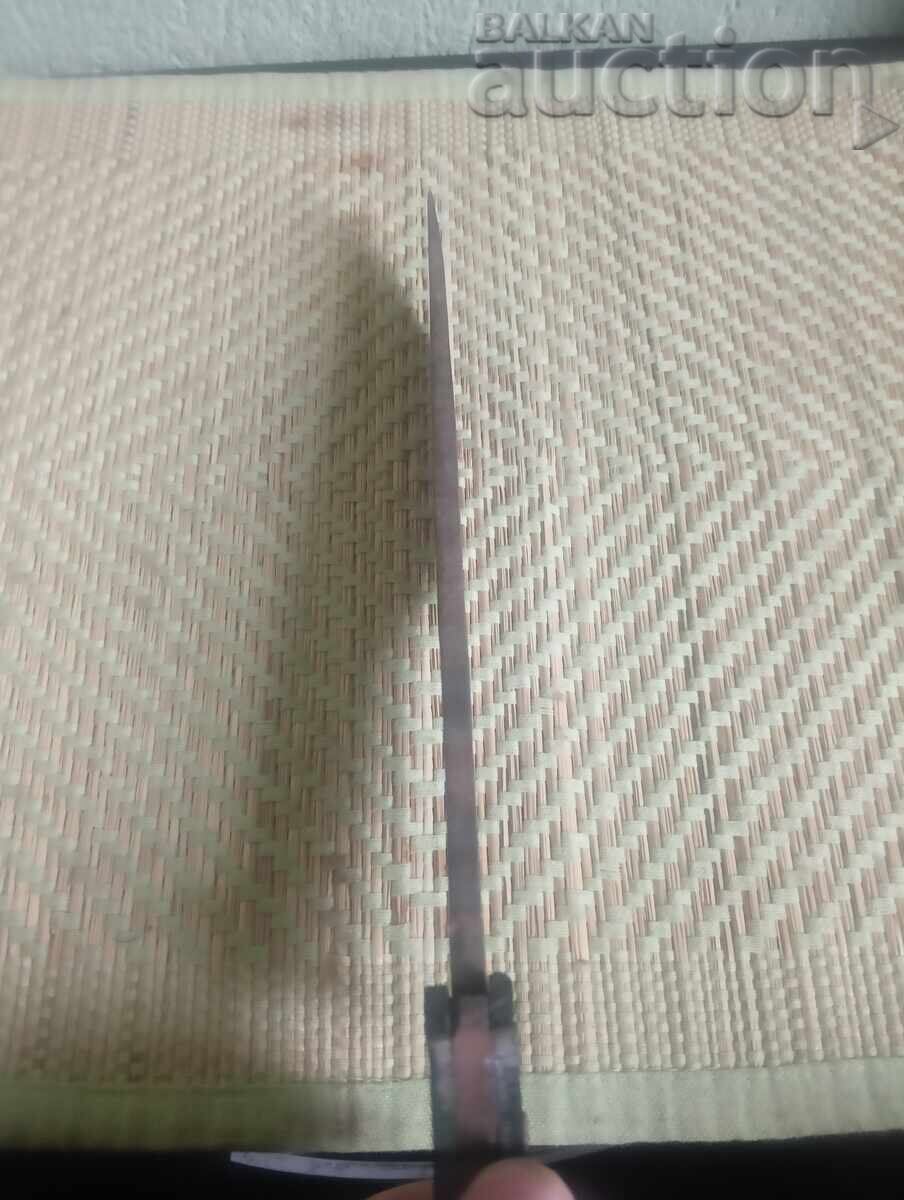 Delivery of Massive old knife for restoration – Solid steel