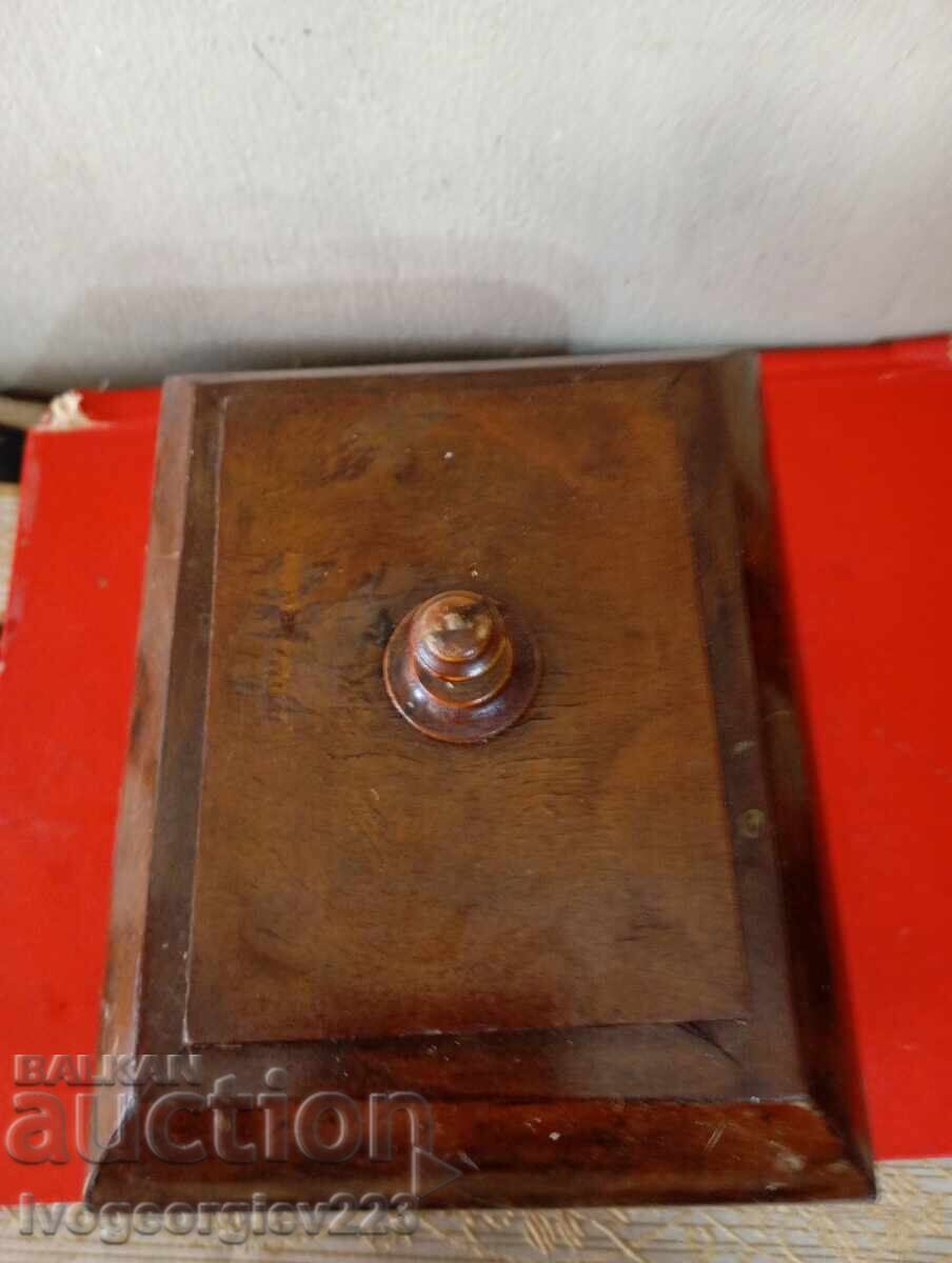 Vintage wooden cigarette box - 5