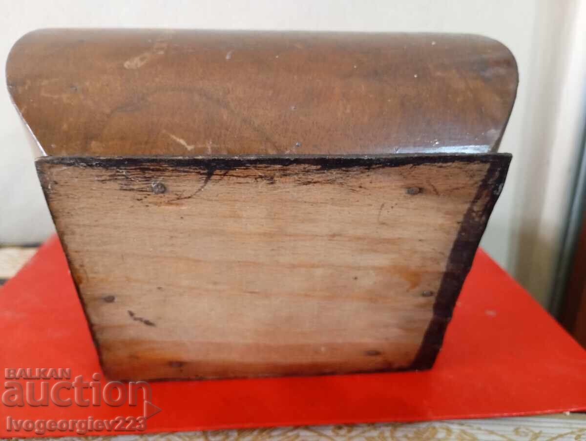 Vintage wooden cigarette box - 6