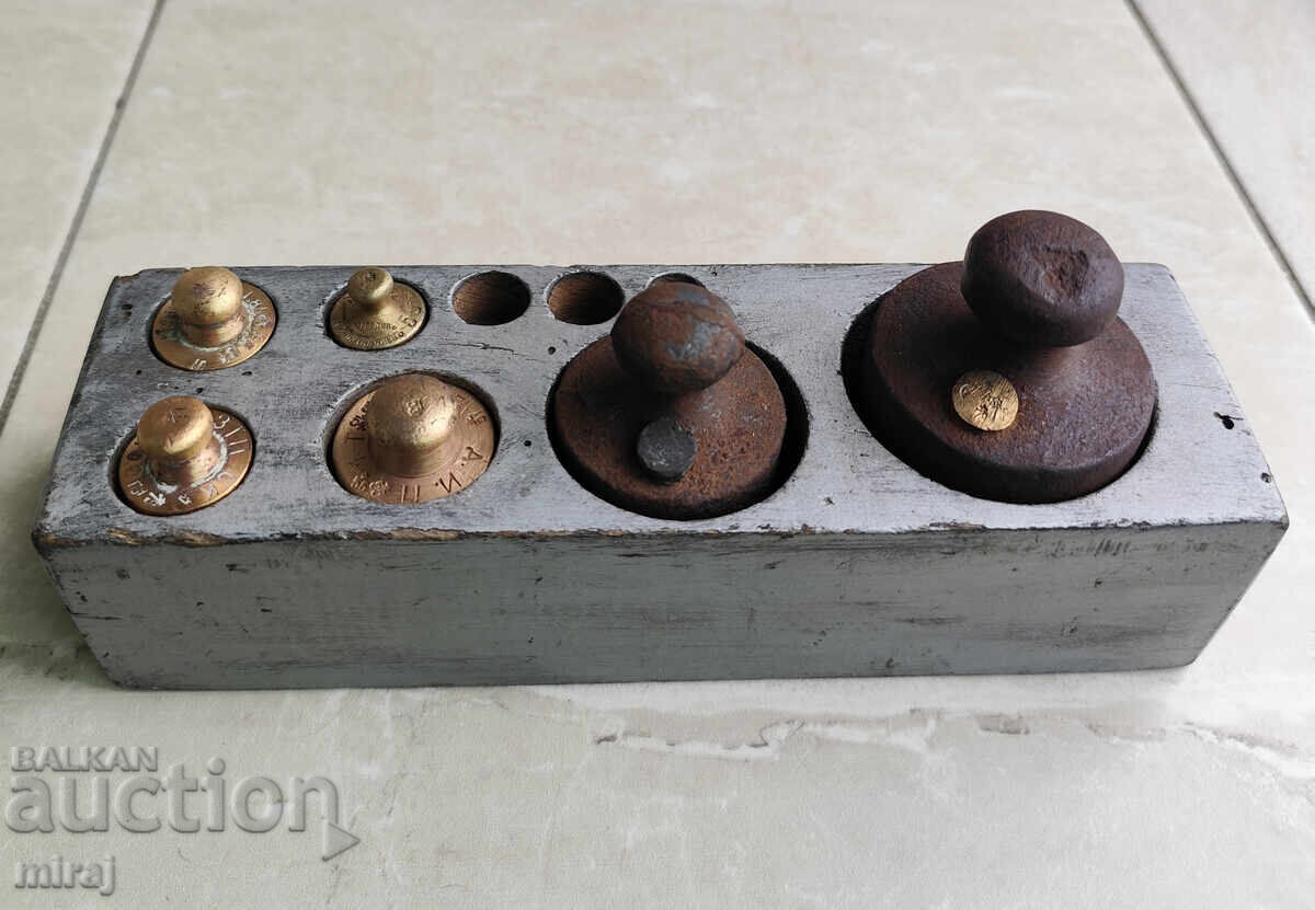 Old weights / grams with price € 19.00 | 37.16 BGN
