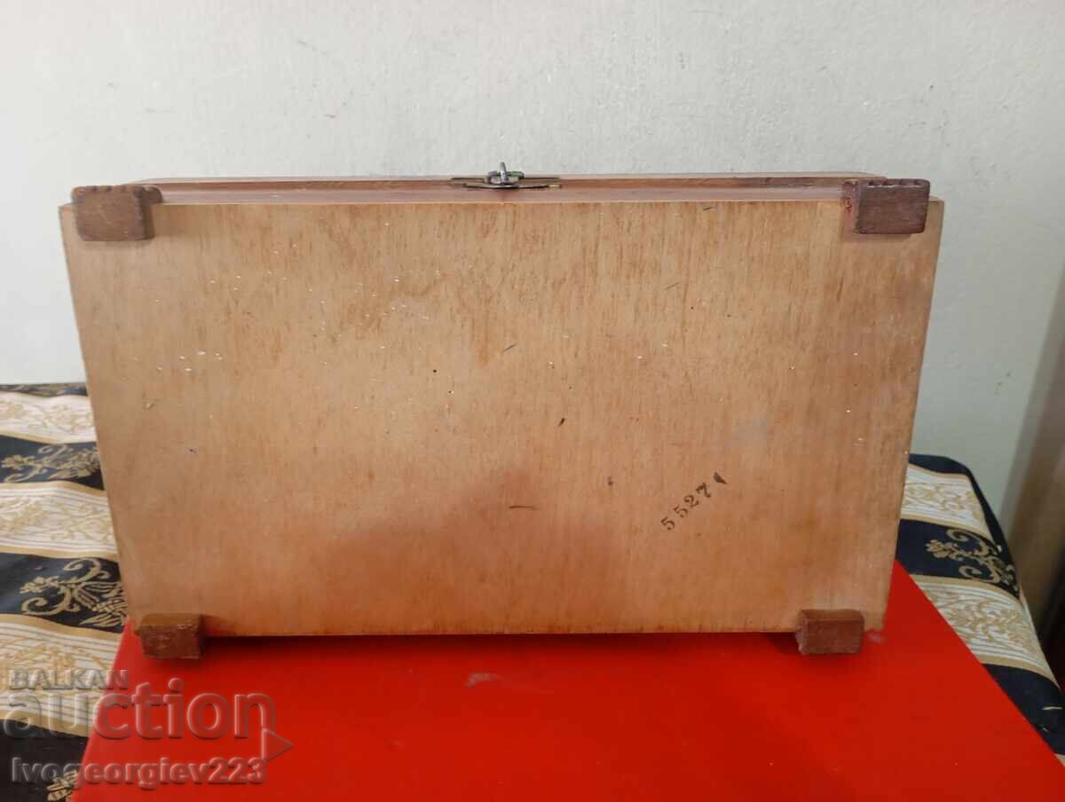 Vintage wooden box - 6
